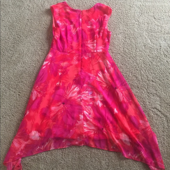 Dress - Picture 4 of 9